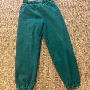ARITZIA TNA SWEATPANTS XXS
